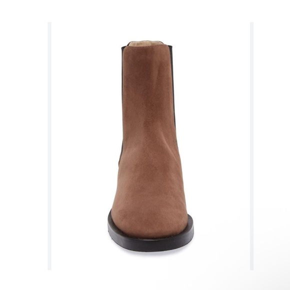 Stuart Weitzman
Women's Brown Cline Sleek Chelsea
Boot Brown size 8 fits 7.5 New - Picture 2 of 15